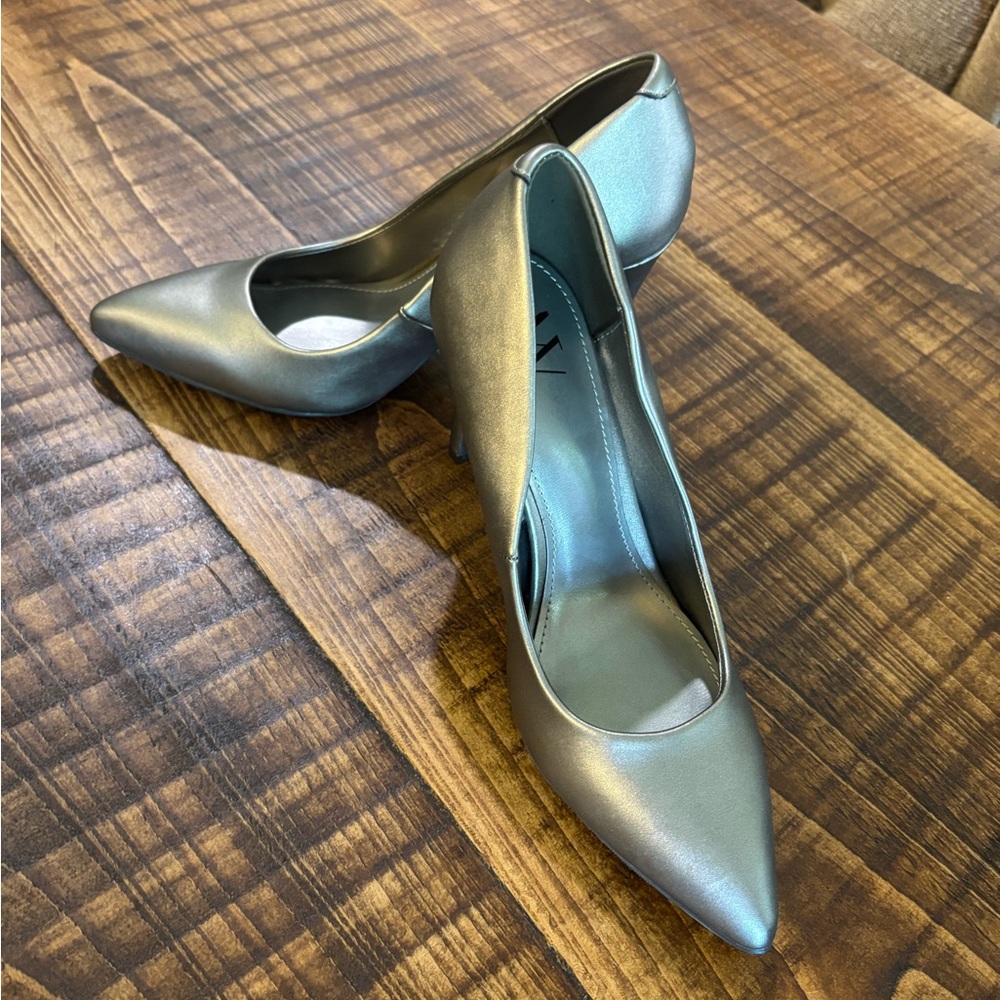 Worthington Shimmering bronze/gold heels